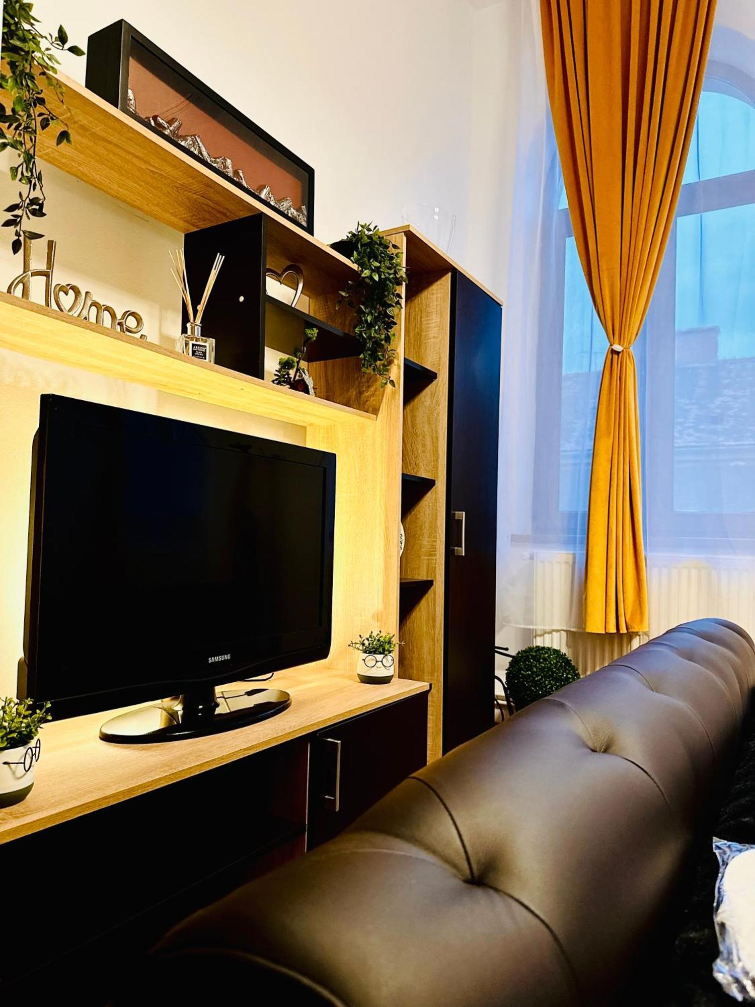 Stay Inn Central Брашов Екстериор снимка
