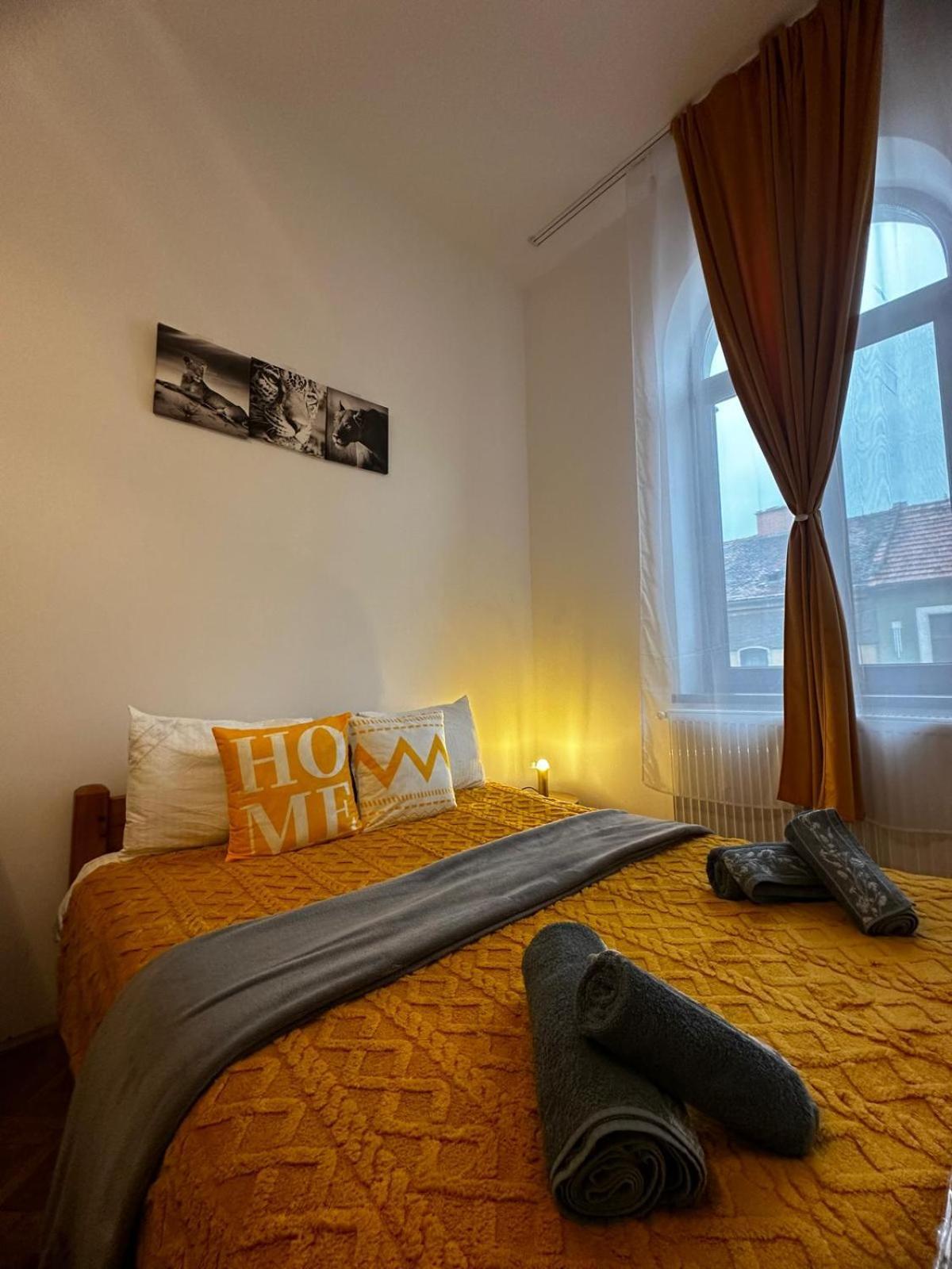 Stay Inn Central Брашов Екстериор снимка
