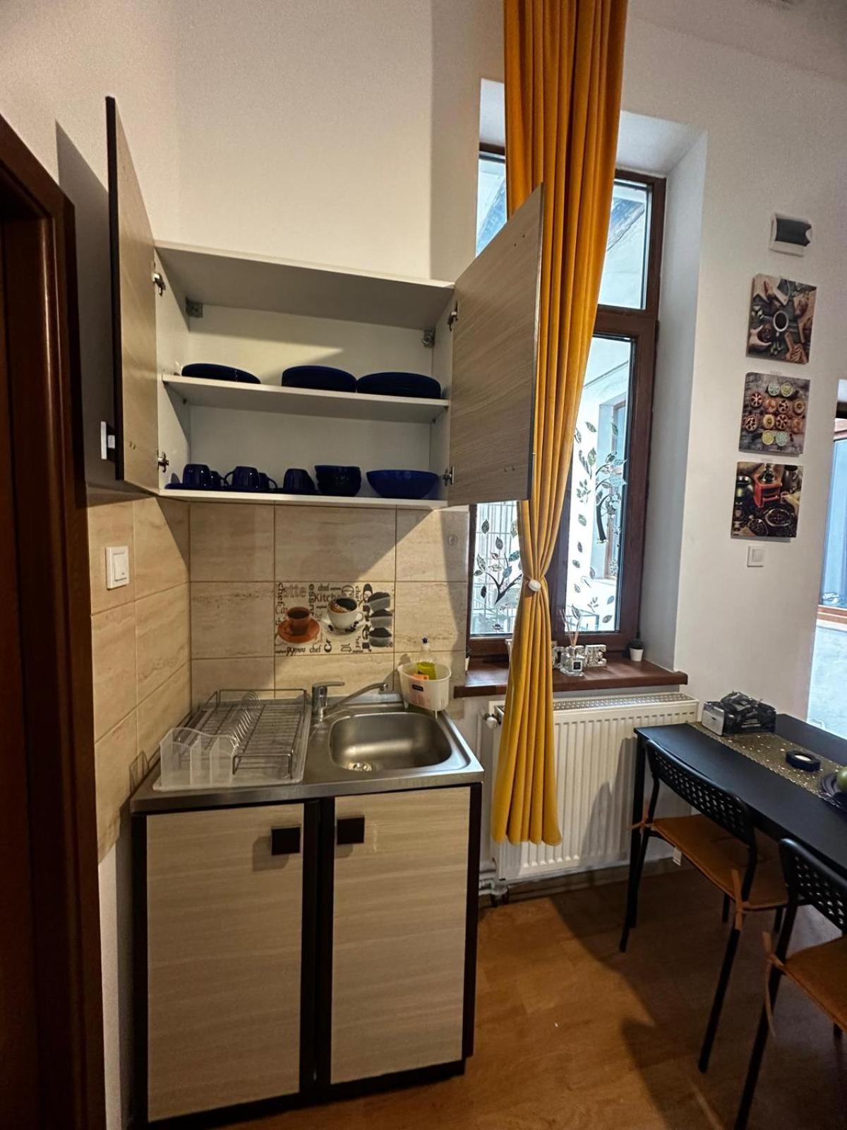 Stay Inn Central Брашов Екстериор снимка