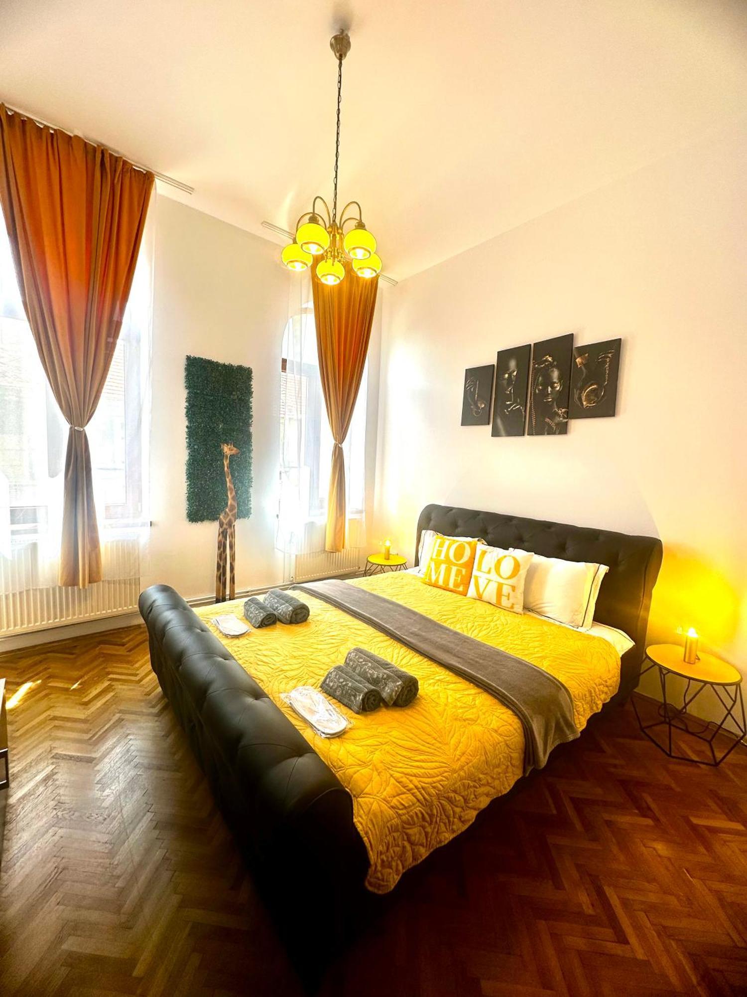 Stay Inn Central Брашов Екстериор снимка